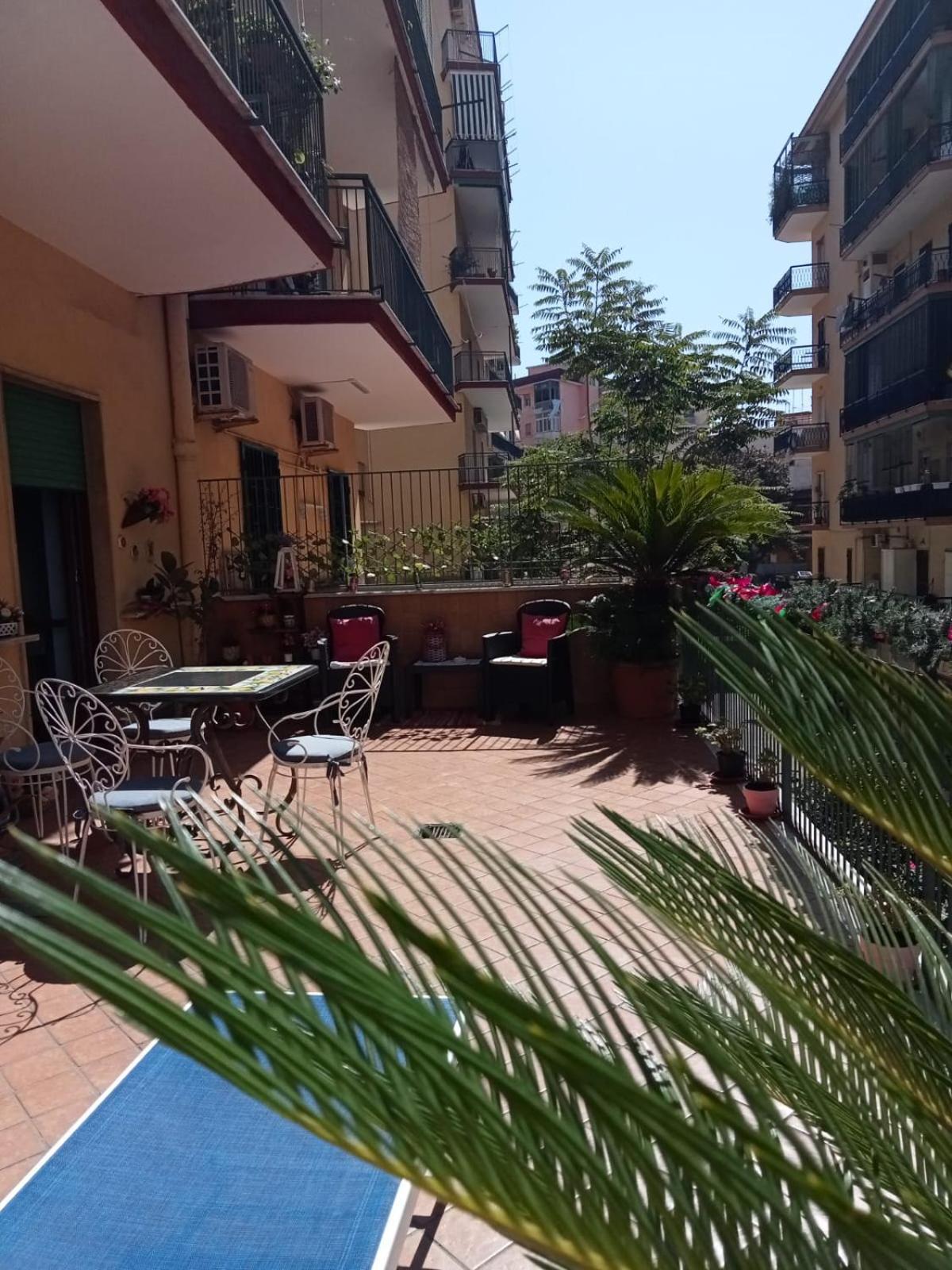 La Terrazza Di Monica & Teresa Bed & Breakfast ปอร์ติชี ภายนอก รูปภาพ
