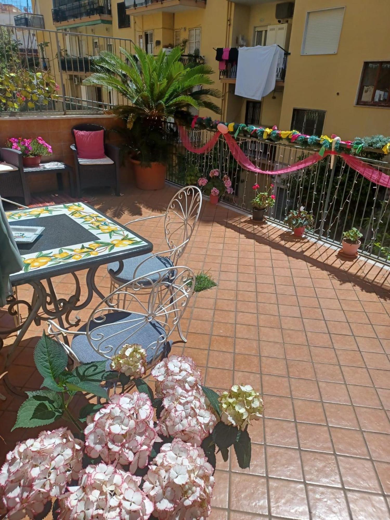 La Terrazza Di Monica & Teresa Bed & Breakfast ปอร์ติชี ภายนอก รูปภาพ